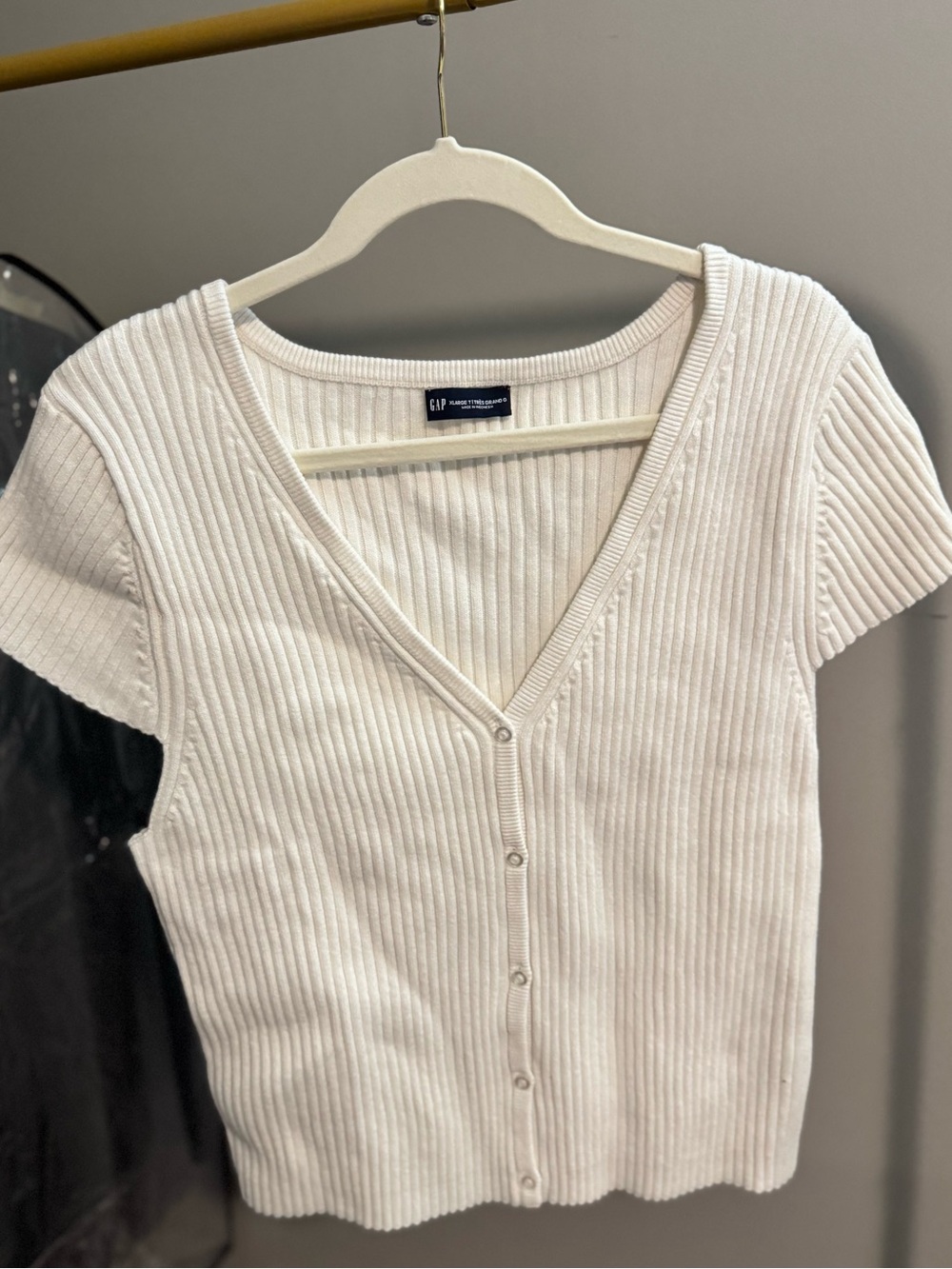 GAP button down